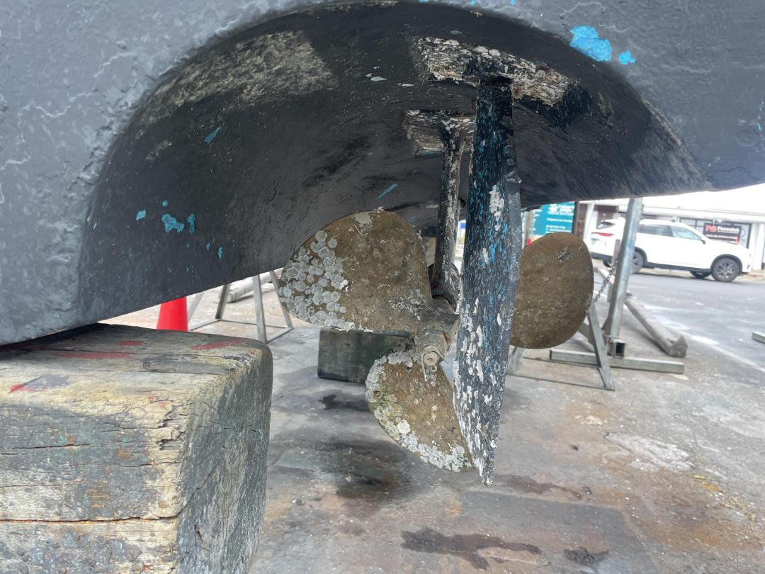 Photo '49' of 1990 Sea-Ray 330 Cabin Cruiser Photo '49' of 1990 Sea-Ray 330 Cabin Cruiser