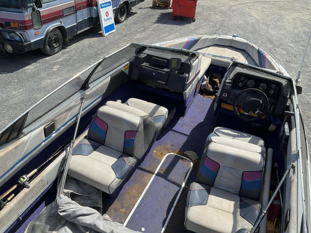 Photo '18' of GH889 : (Circa)1988 Bayliner Capri Photo '18' of GH889 : (Circa)1988 Bayliner Capri