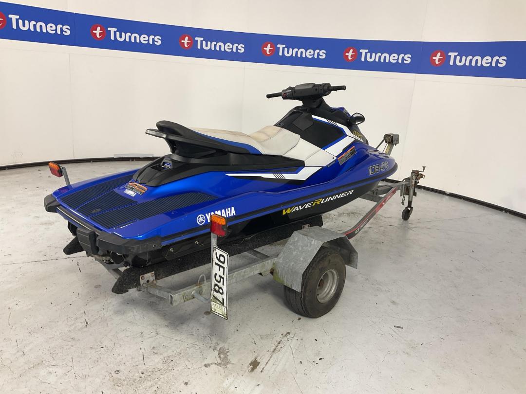 Photo '2' of 9F587 : 2018 Yamaha EX Wave runner Photo '2' of 9F587 : 2018 Yamaha EX Wave runner