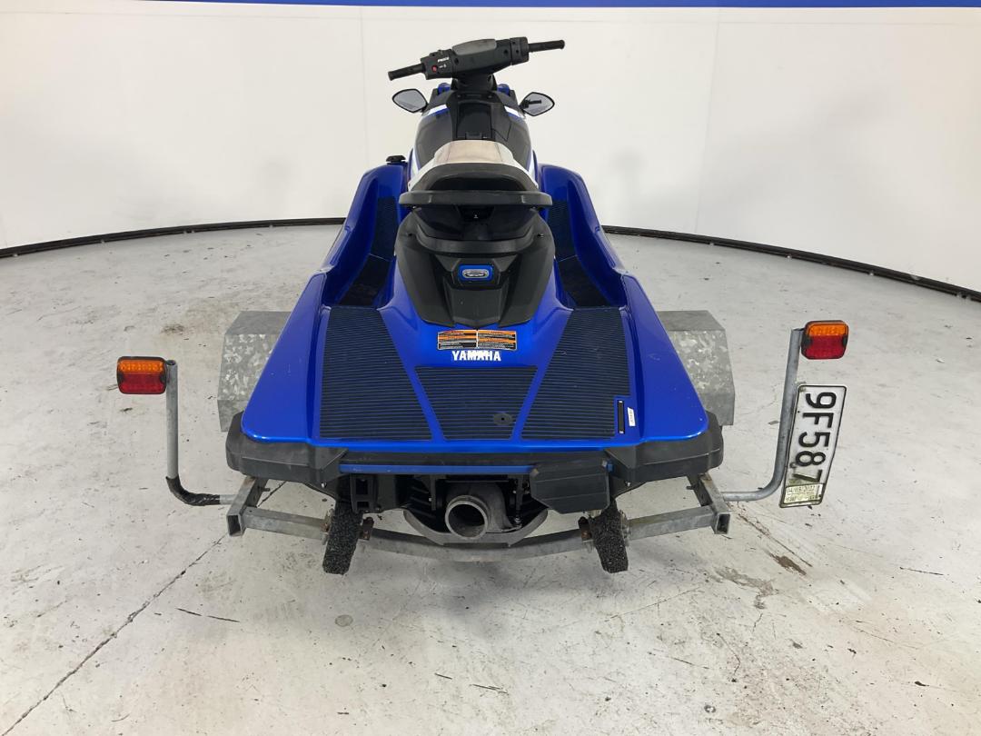 Photo '5' of 9F587 : 2018 Yamaha EX Wave runner Photo '5' of 9F587 : 2018 Yamaha EX Wave runner