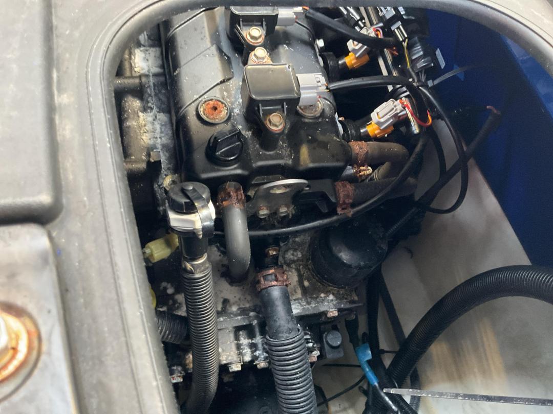 Photo '12' of 9F587 : 2018 Yamaha EX Wave runner Photo '12' of 9F587 : 2018 Yamaha EX Wave runner