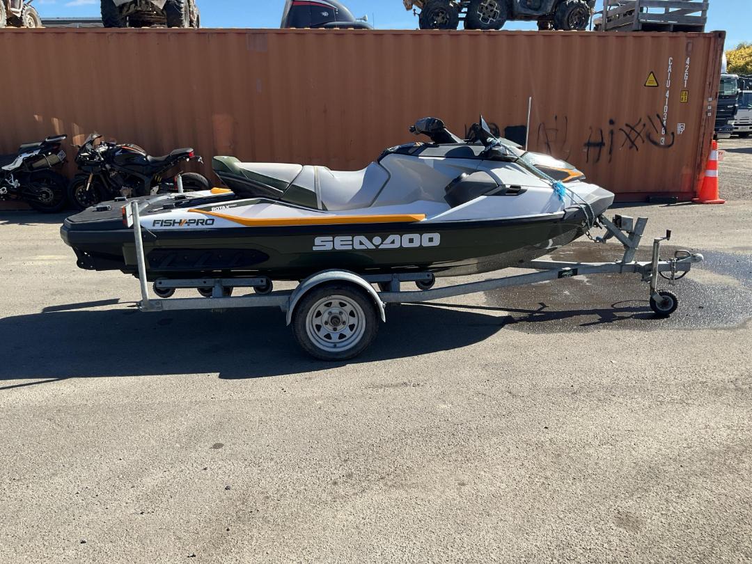 Photo '2' of 47C89 - 2020 Seadoo GTX 170 & Trailer Photo '2' of 47C89 - 2020 Seadoo GTX 170 & Trailer