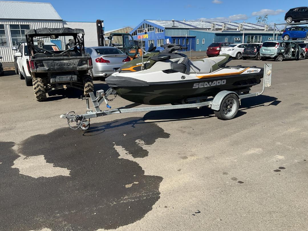 Photo '7' of 47C89 - 2020 Seadoo GTX 170 & Trailer Photo '7' of 47C89 - 2020 Seadoo GTX 170 & Trailer
