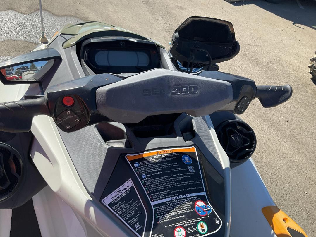 Photo '16' of 47C89 - 2020 Seadoo GTX 170 & Trailer Photo '16' of 47C89 - 2020 Seadoo GTX 170 & Trailer