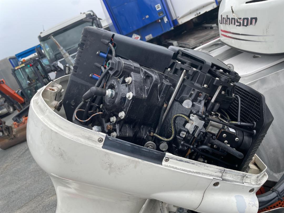 Photo '16' of 10F89 : RAMCO BOAT & 2014 VOYAGER BOAT TRAILER Photo '16' of 10F89 : RAMCO BOAT & 2014 VOYAGER BOAT TRAILER