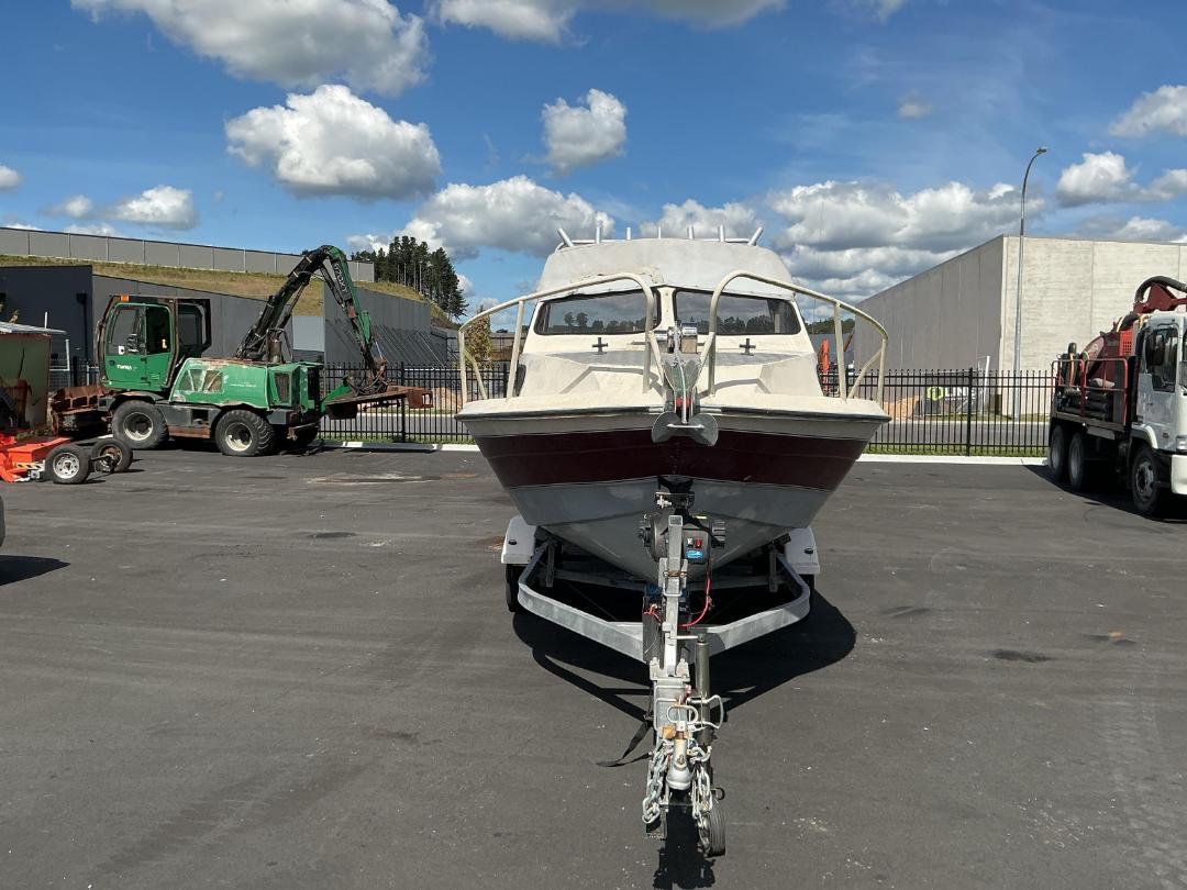 Photo '8' of 95H53 : Ali Craft Boat with Tandem Axle Trailer Photo '8' of 95H53 : Ali Craft Boat with Tandem Axle Trailer