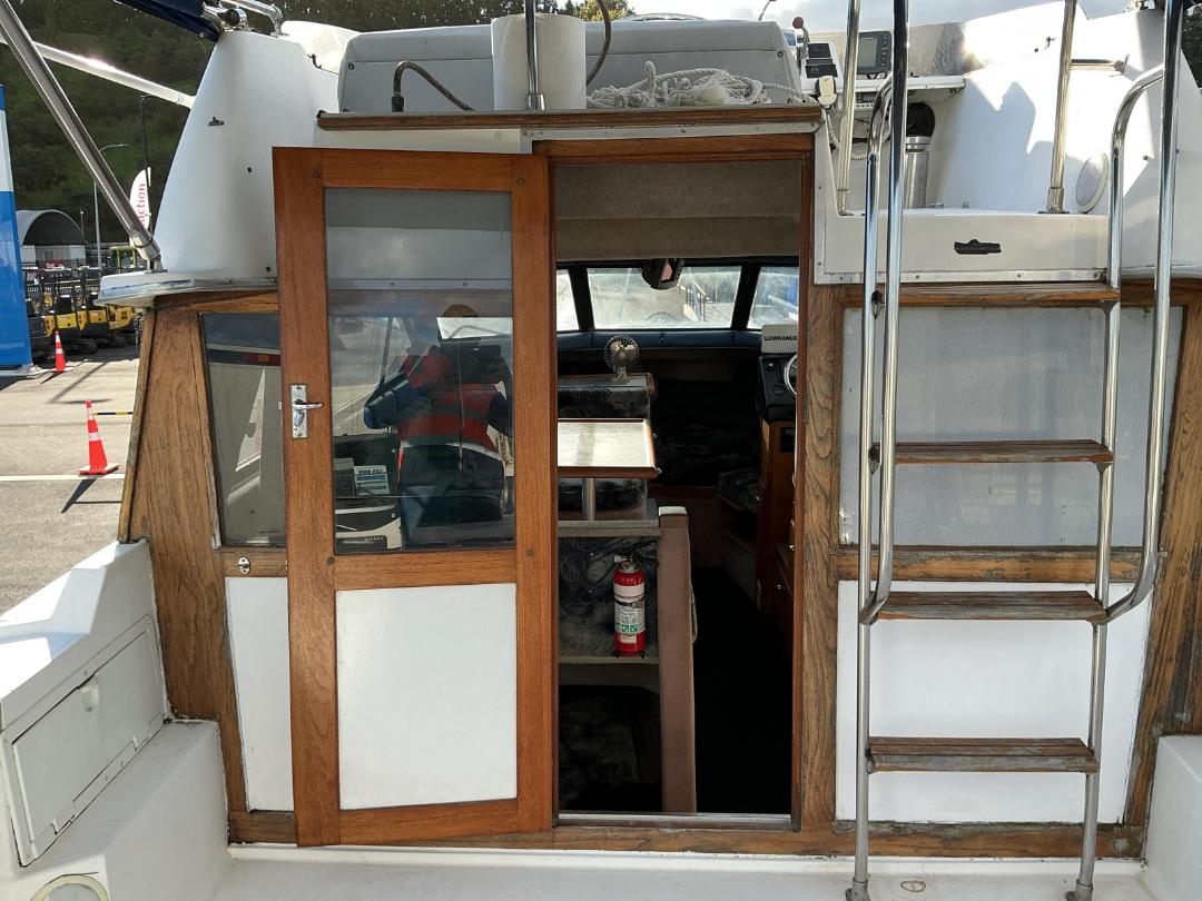 Photo '10' of LE990 : 1989 Bayliner 2556 Ciera Photo '10' of LE990 : 1989 Bayliner 2556 Ciera
