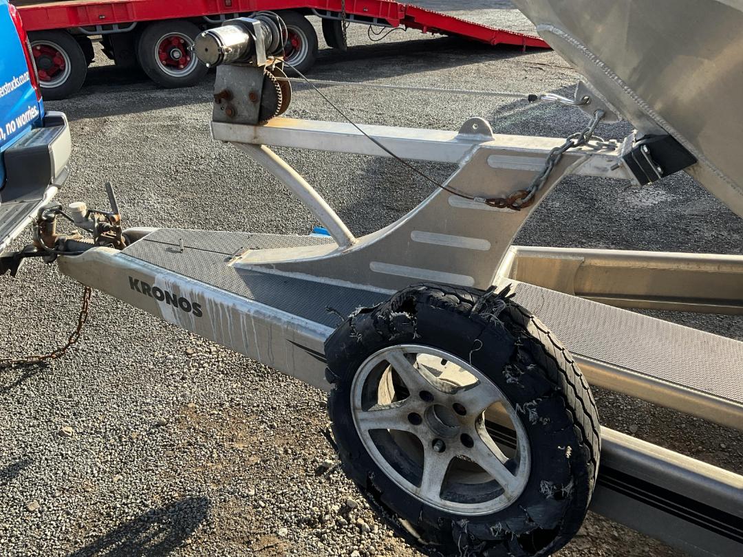 Photo '28' of 2014 1000 Profile Boats 635H with trailer