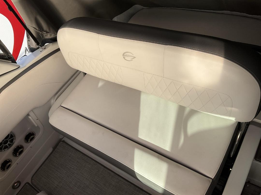 Photo '15' of  2024 Crownline 280CRX