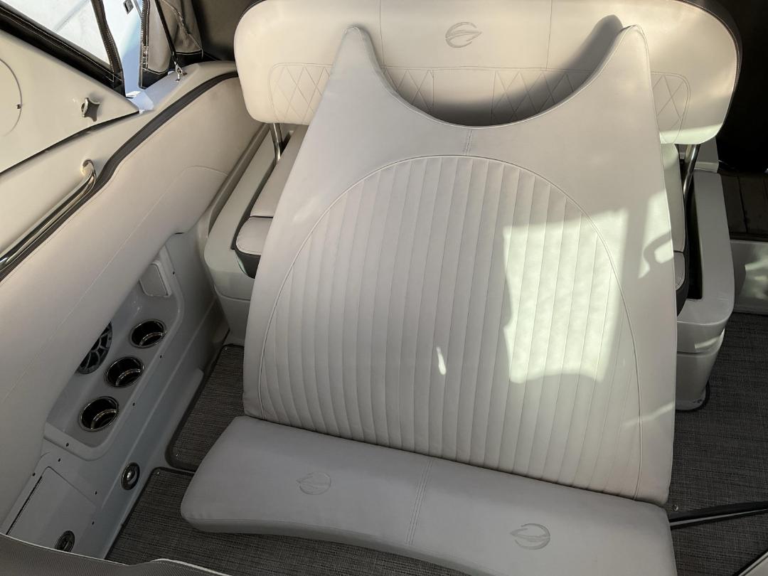 Photo '16' of  2024 Crownline 280CRX