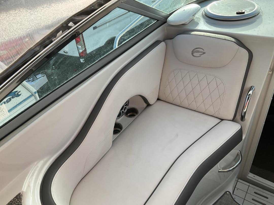 Photo '18' of  2024 Crownline 280CRX