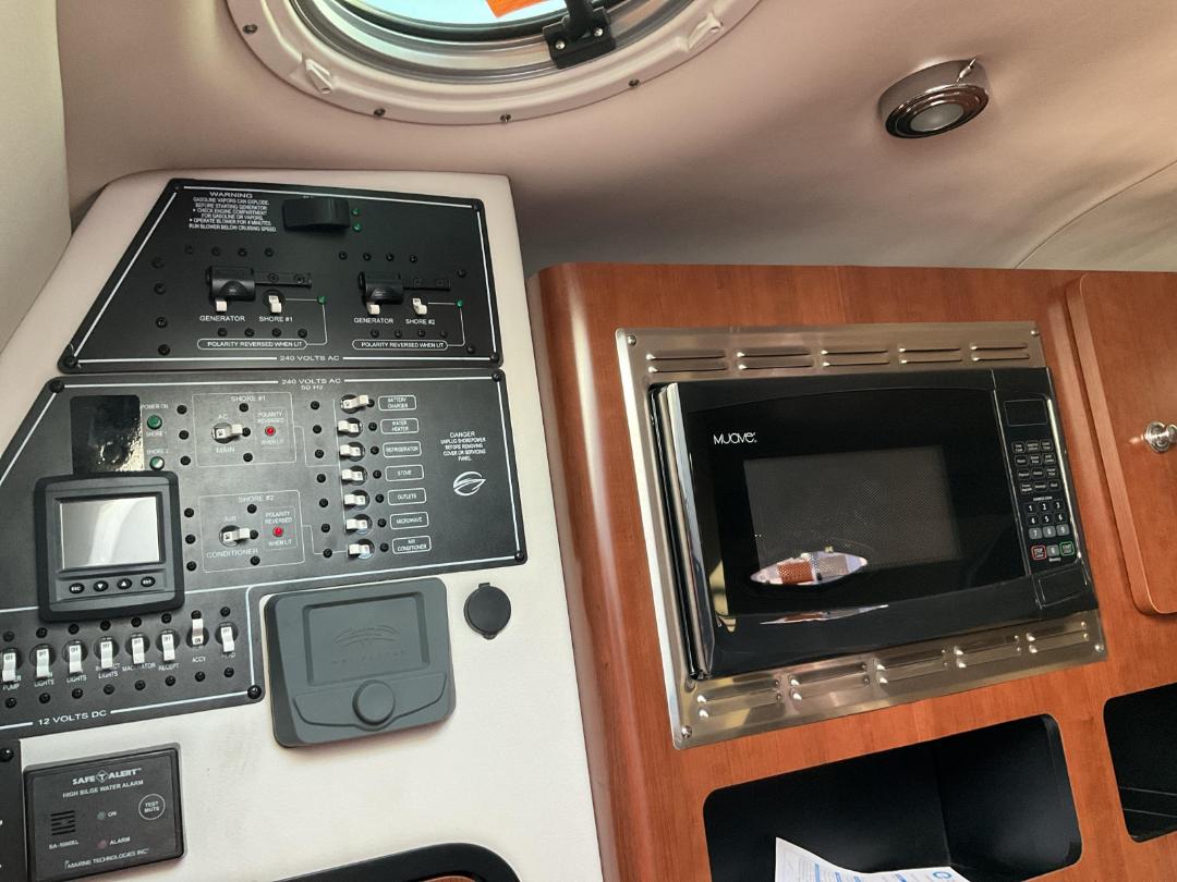 Photo '25' of  2024 Crownline 280CRX