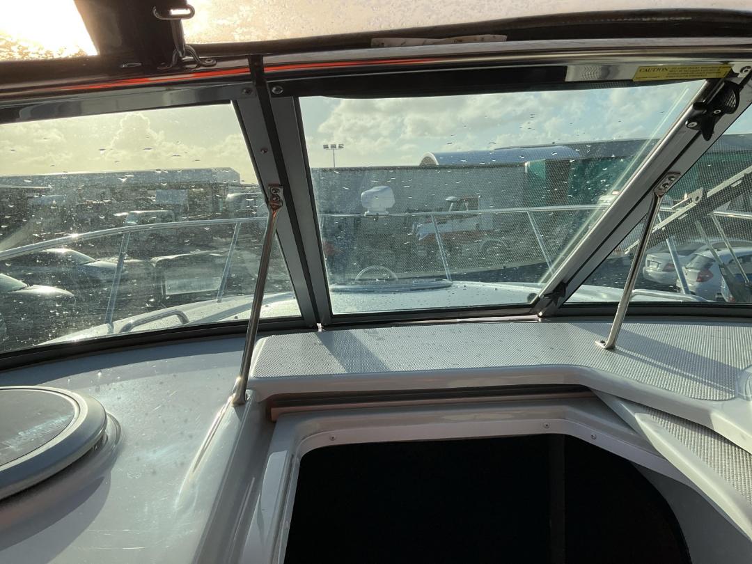 Photo '38' of  2024 Crownline 280CRX