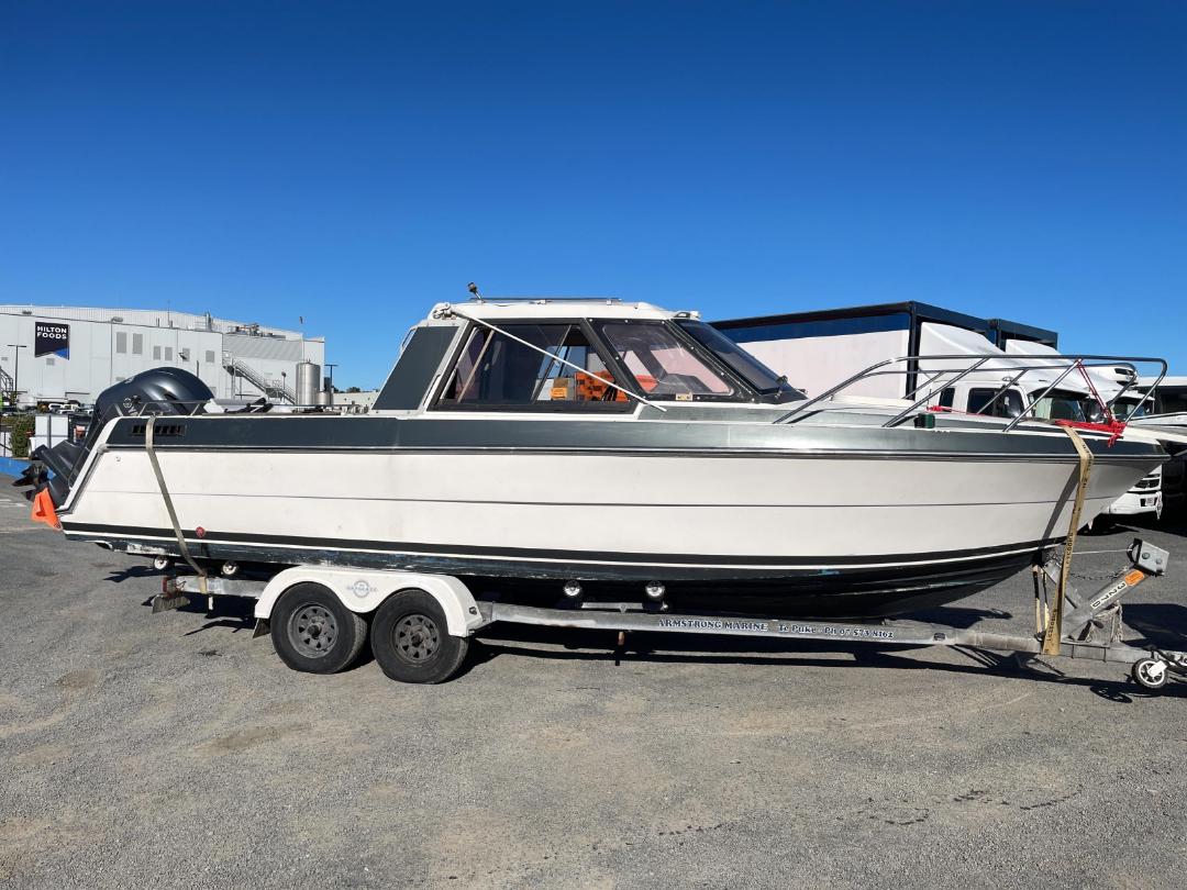 Photo '2' of F718N: Boat & Trailer Photo '2' of F718N: Boat & Trailer