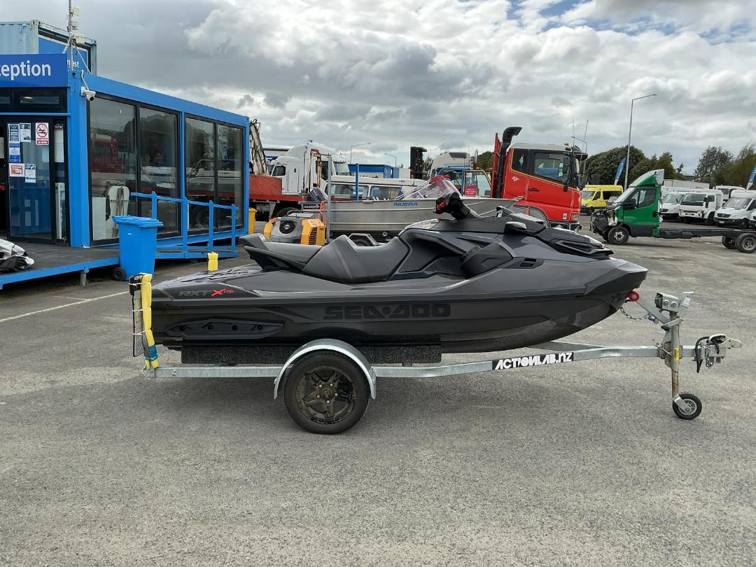 Photo '3' of 471D7 : 2022 Seadoo RXT X RS Jetski and Trailer Photo '3' of 471D7 : 2022 Seadoo RXT X RS Jetski and Trailer