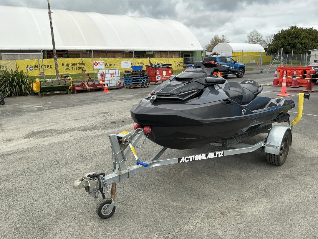 Photo '8' of 471D7 : 2022 Seadoo RXT X RS Jetski and Trailer Photo '8' of 471D7 : 2022 Seadoo RXT X RS Jetski and Trailer