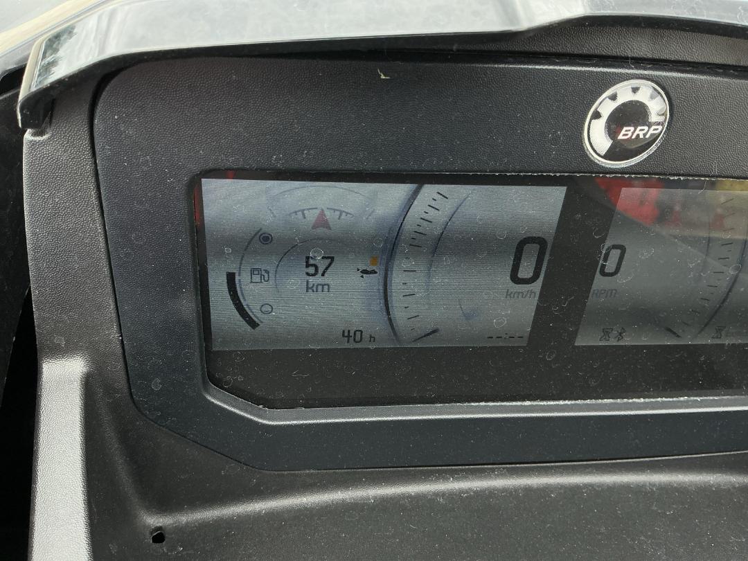 Photo '10' of 471D7 : 2022 Seadoo RXT X RS Jetski and Trailer Photo '10' of 471D7 : 2022 Seadoo RXT X RS Jetski and Trailer