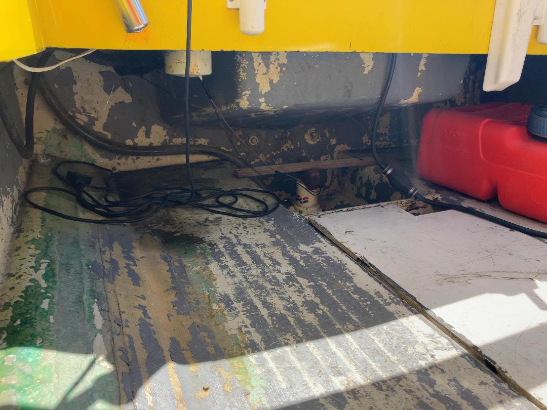 Photo '21' of 77P63 : 1986 Haines Hunter V16