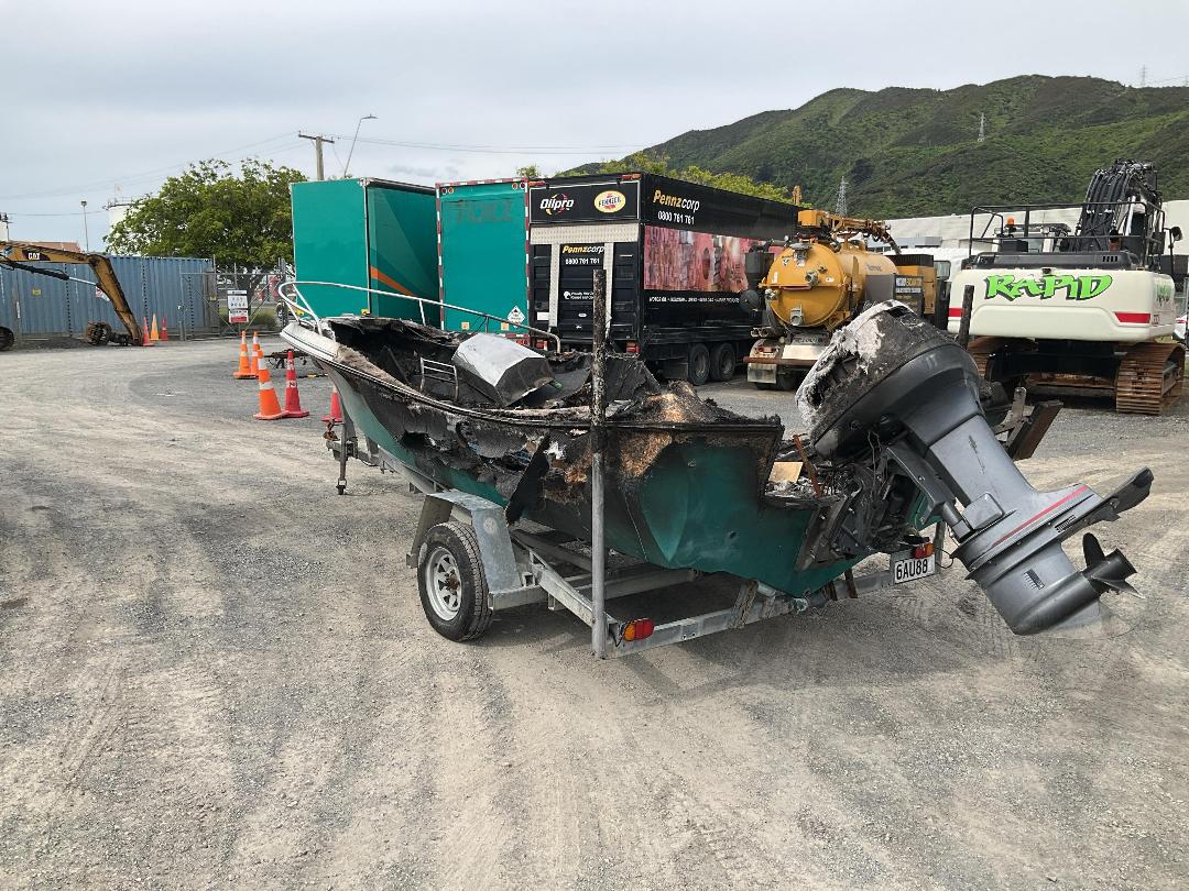 Photo '4' of 6AU88 : 1975 Glasskraft Ambassador 