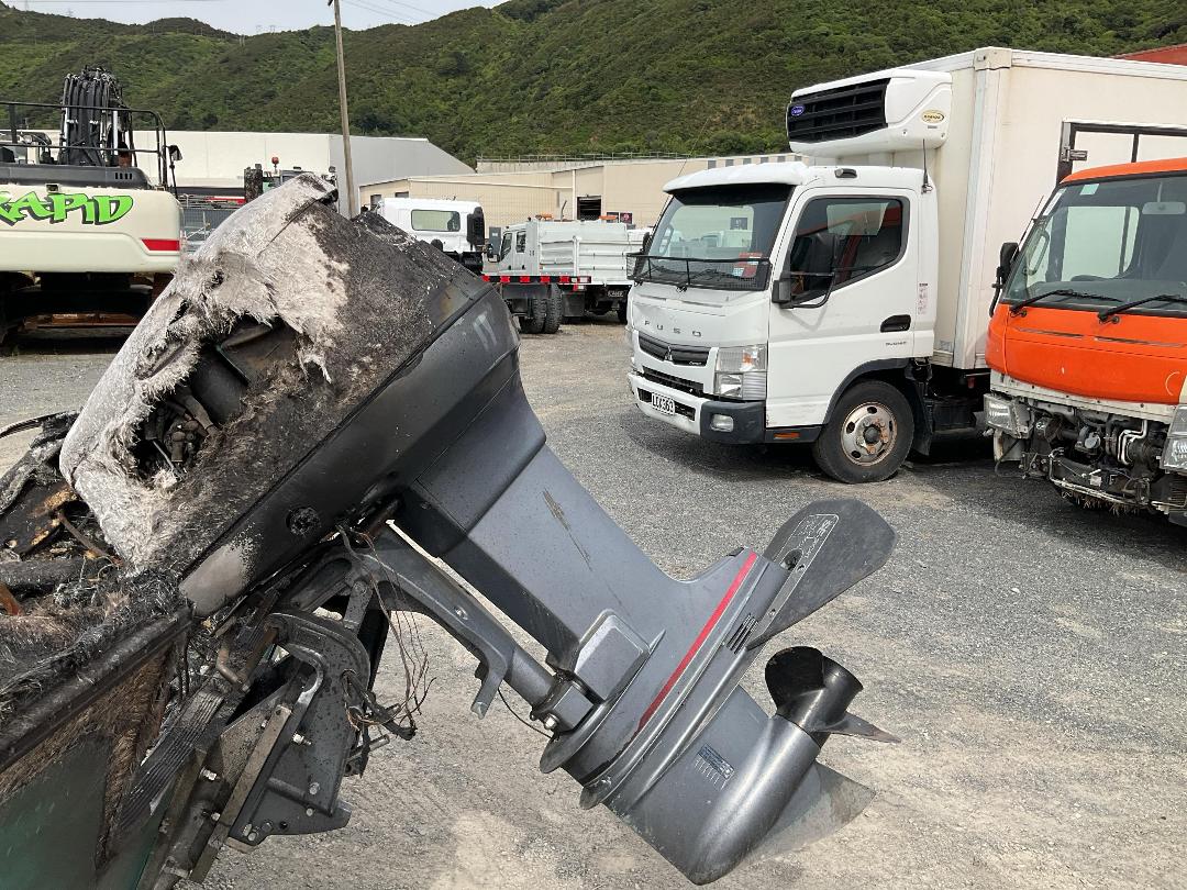 Photo '10' of 6AU88 : 1975 Glasskraft Ambassador 