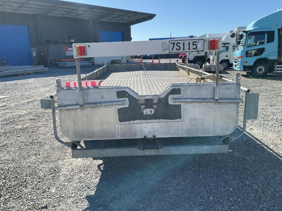 Photo '4' of 7S115 : 2006 TRAILER BOAT Photo '4' of 7S115 : 2006 TRAILER BOAT