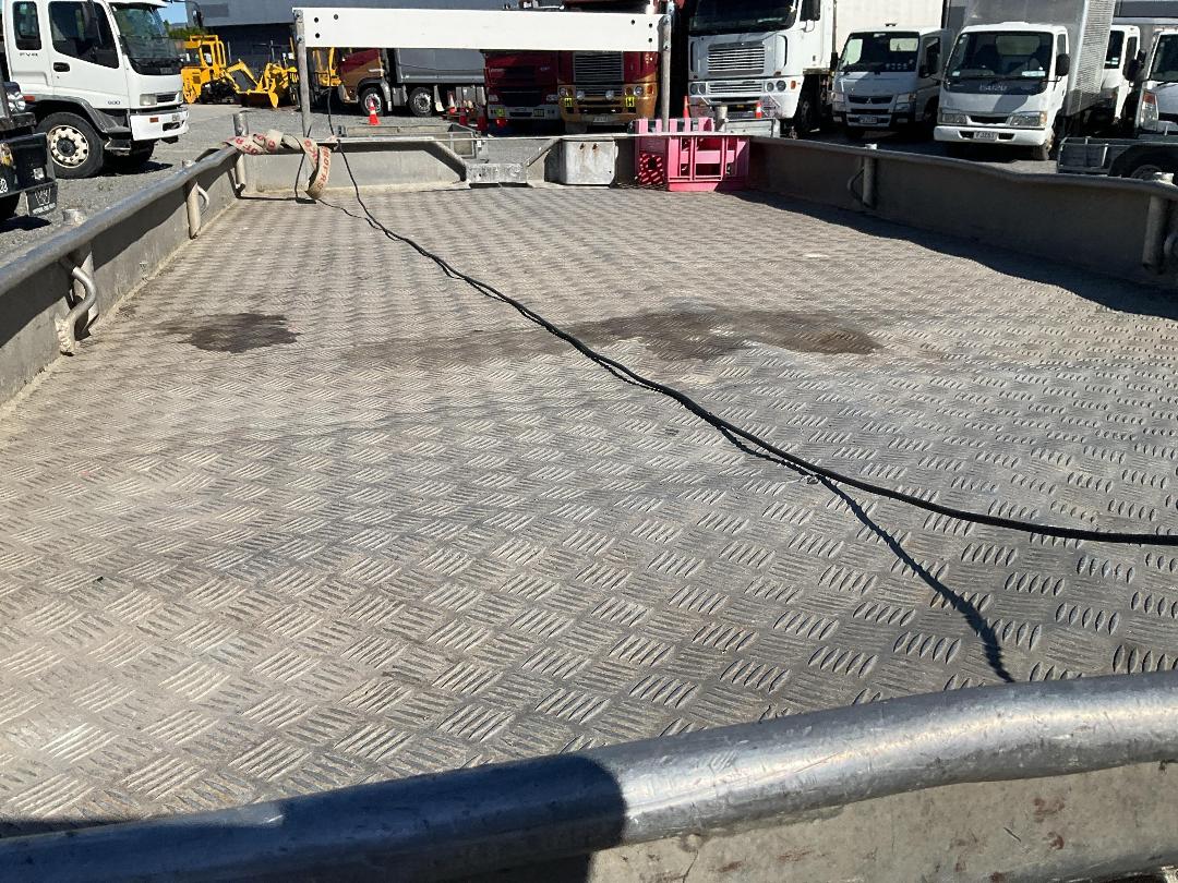 Photo '10' of 7S115 : 2006 TRAILER BOAT Photo '10' of 7S115 : 2006 TRAILER BOAT