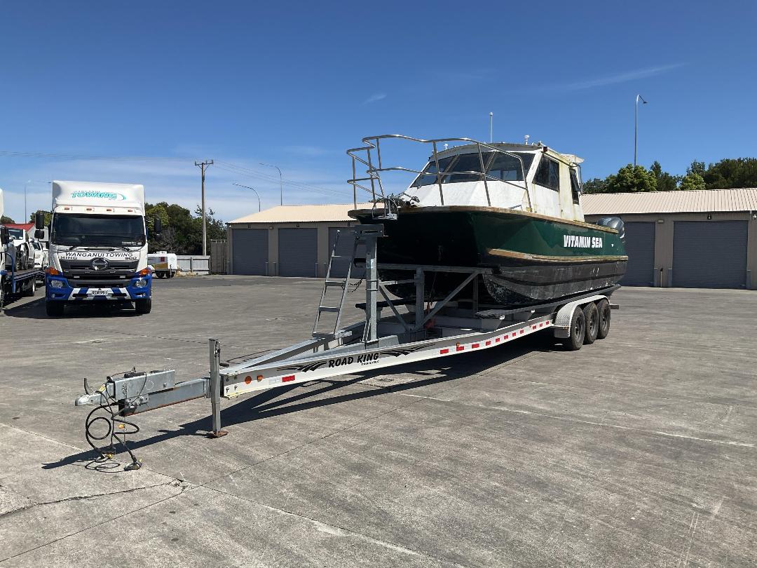 Photo '8' of 318H3 : 2003 Shark Cat 5700 Photo '8' of 318H3 : 2003 Shark Cat 5700