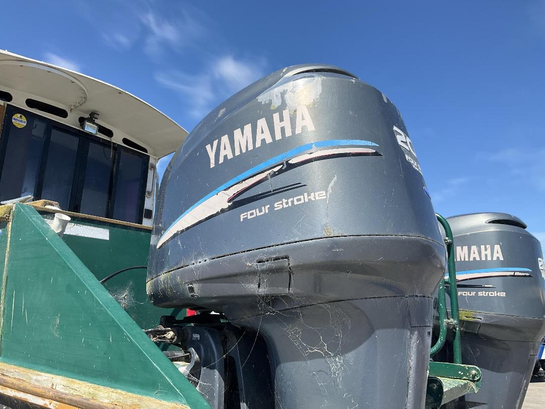 Photo '11' of 318H3 : 2003 Shark Cat 5700 Photo '11' of 318H3 : 2003 Shark Cat 5700