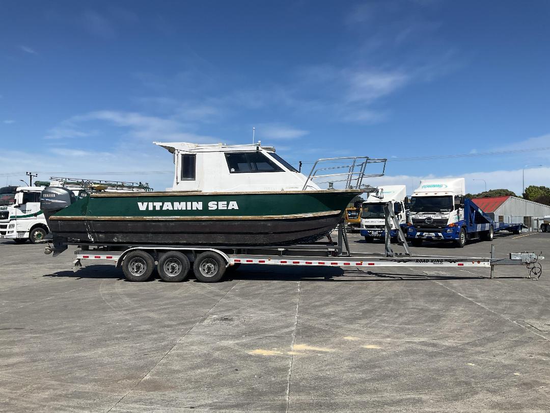 Photo '3' of 318H3 : 2003 Shark Cat 5700 Photo '3' of 318H3 : 2003 Shark Cat 5700