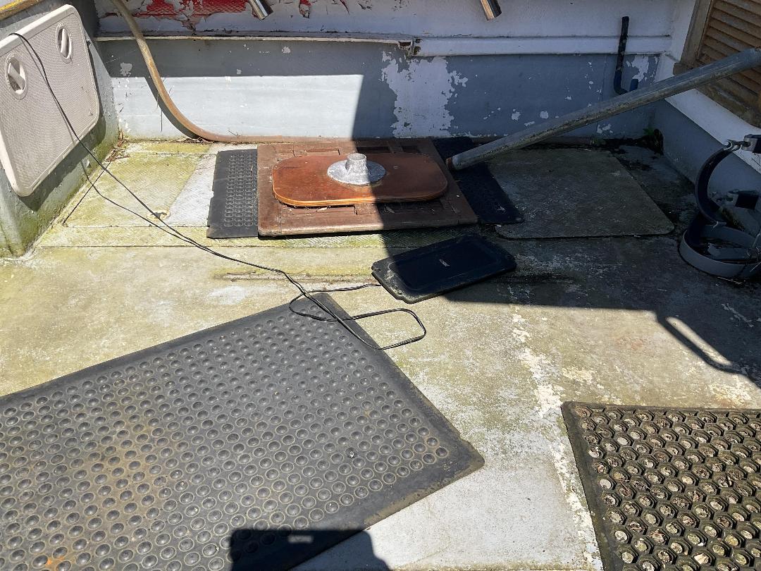 Photo '37' of 318H3 : 2003 Shark Cat 5700 Photo '37' of 318H3 : 2003 Shark Cat 5700