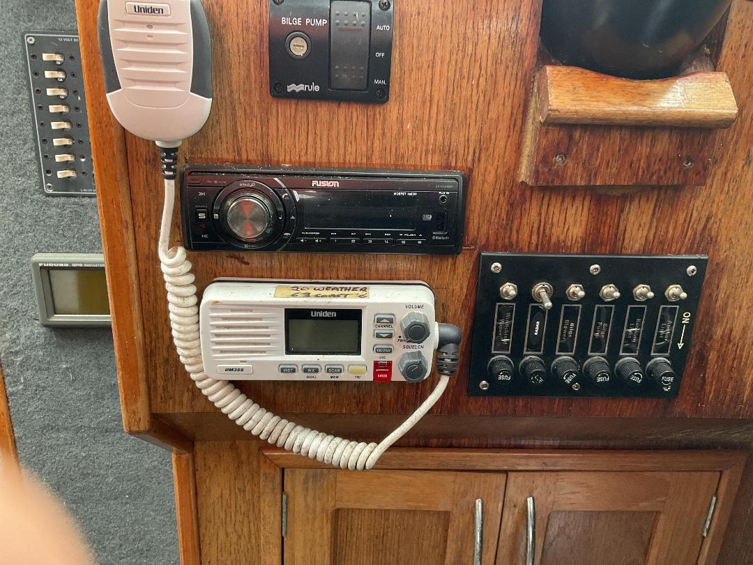 Photo '40' of 318H3 : 2003 Shark Cat 5700 Photo '40' of 318H3 : 2003 Shark Cat 5700