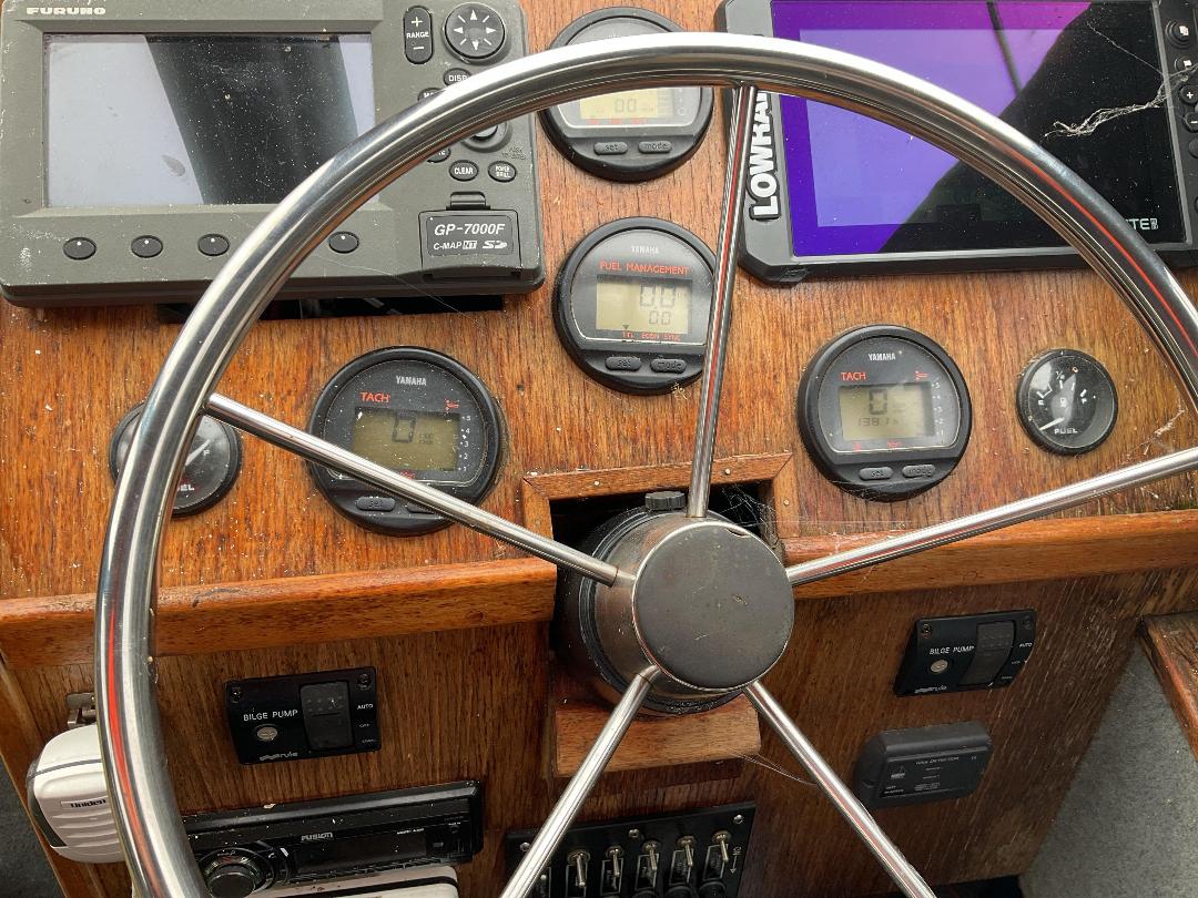 Photo '23' of 318H3 : 2003 Shark Cat 5700 Photo '23' of 318H3 : 2003 Shark Cat 5700