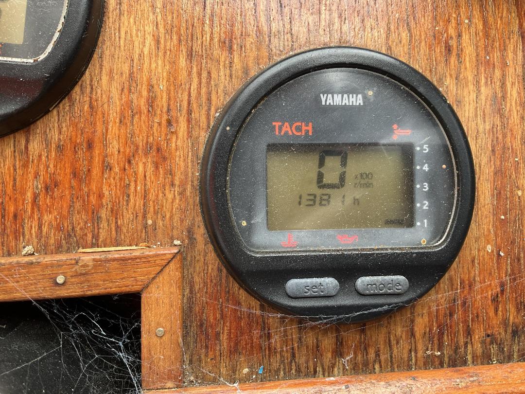 Photo '24' of 318H3 : 2003 Shark Cat 5700 Photo '24' of 318H3 : 2003 Shark Cat 5700