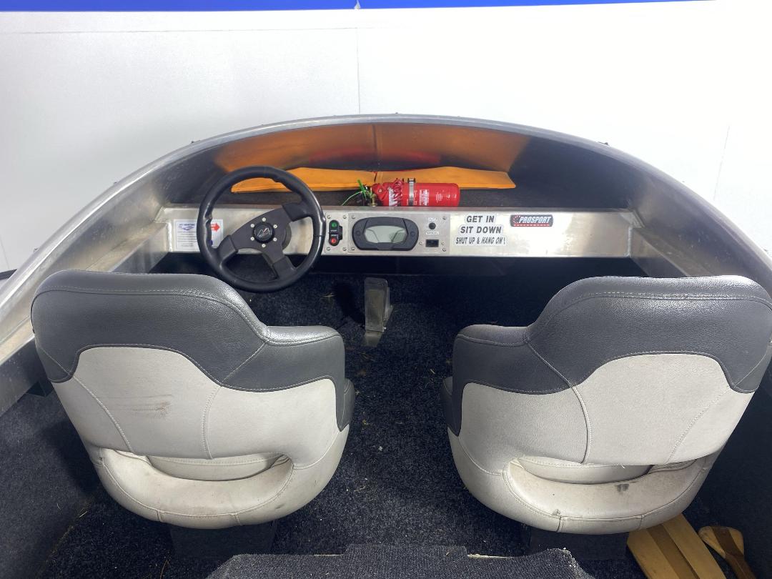 Photo '9' of 2016 Hunt Jet350 Jetboat Photo '9' of 2016 Hunt Jet350 Jetboat