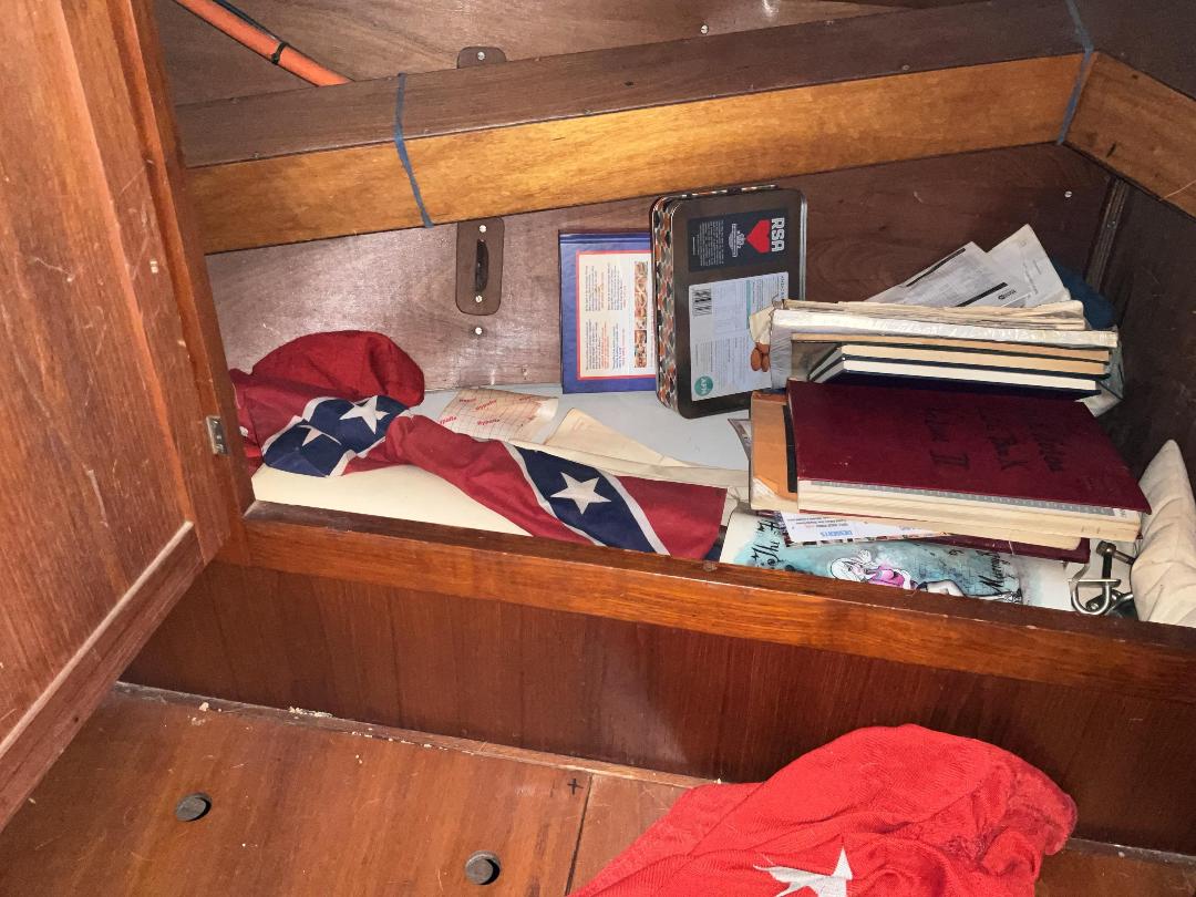 Photo '25' of 75560 : 1978 John Alden Ketch