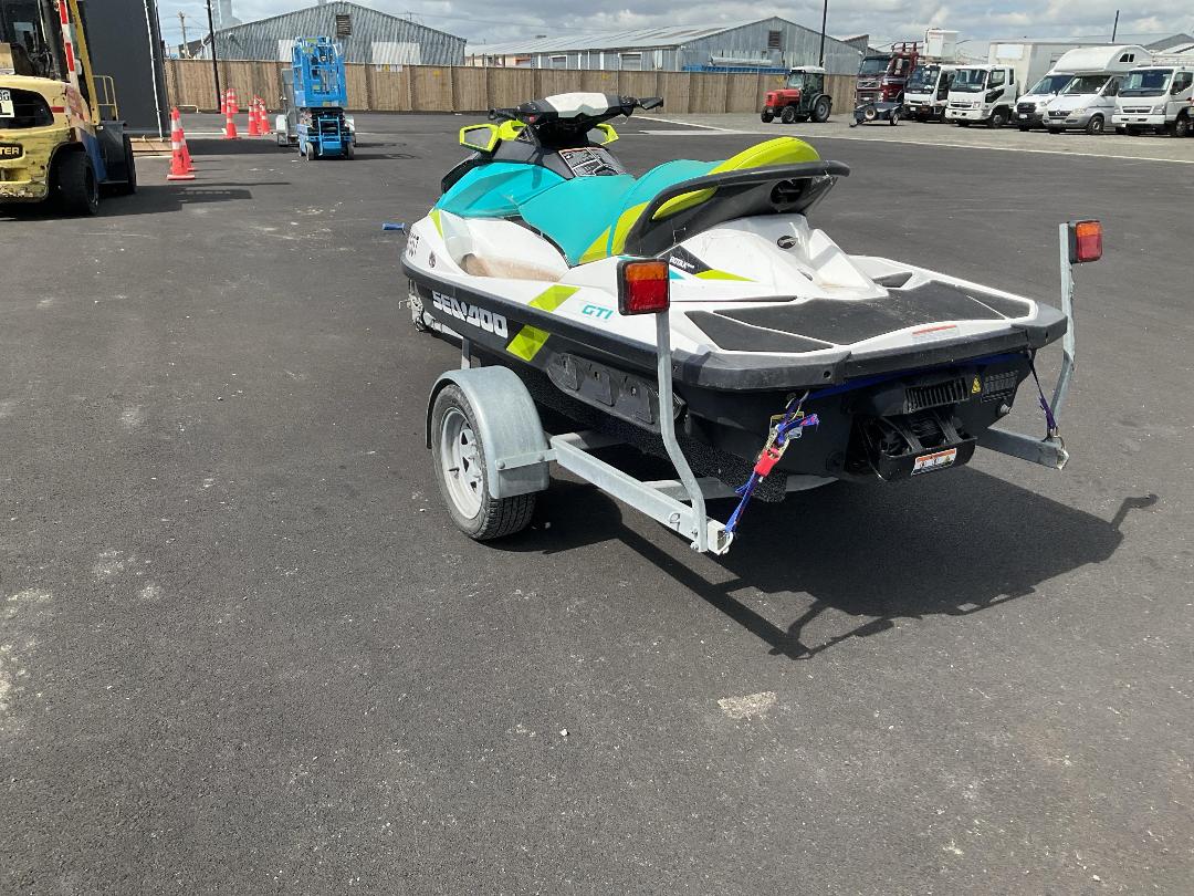 Photo '5' of 8S277 : 2018 Sea Doo GTI Photo '5' of 8S277 : 2018 Sea Doo GTI