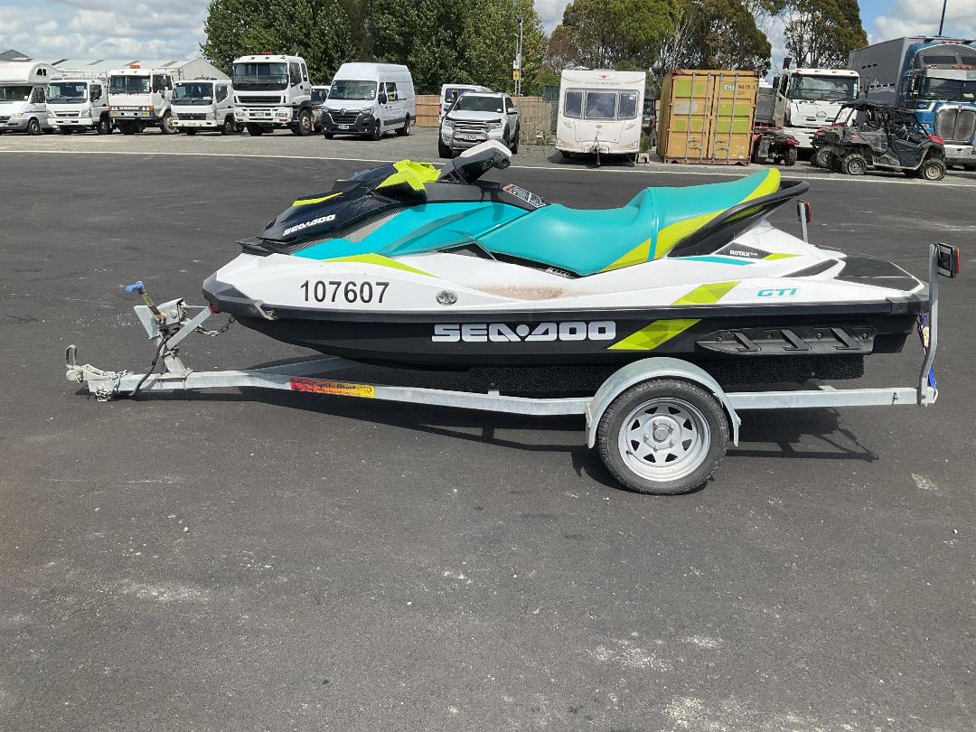Photo '6' of 8S277 : 2018 Sea Doo GTI Photo '6' of 8S277 : 2018 Sea Doo GTI