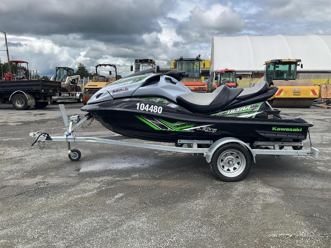 Photo '6' of 175E4 : 2014 Kawasaki Ultra LX Jetski