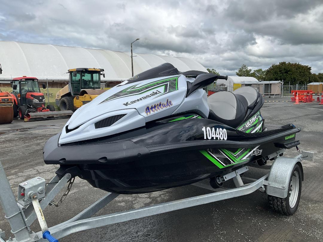 Photo '9' of 175E4 : 2014 Kawasaki Ultra LX Jetski