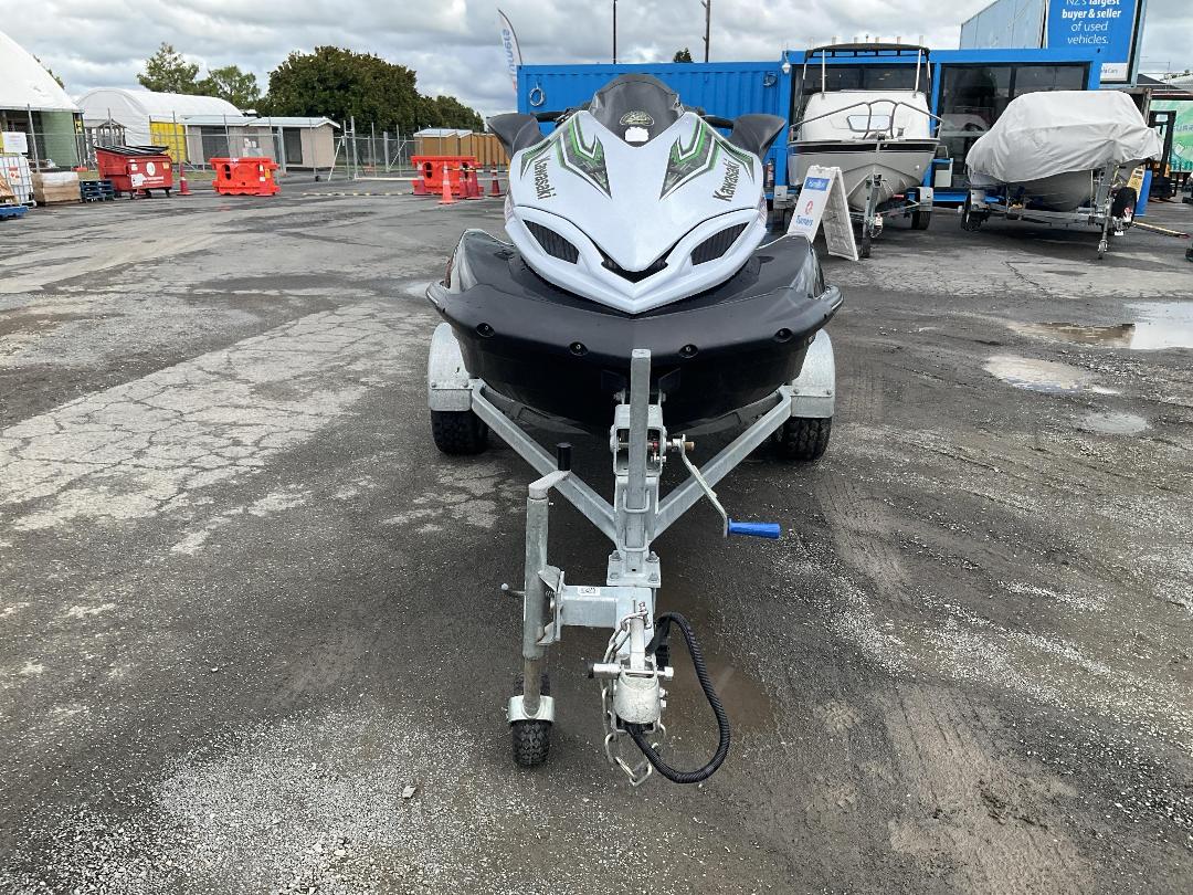 Photo '8' of 175E4 : 2014 Kawasaki Ultra LX Jetski