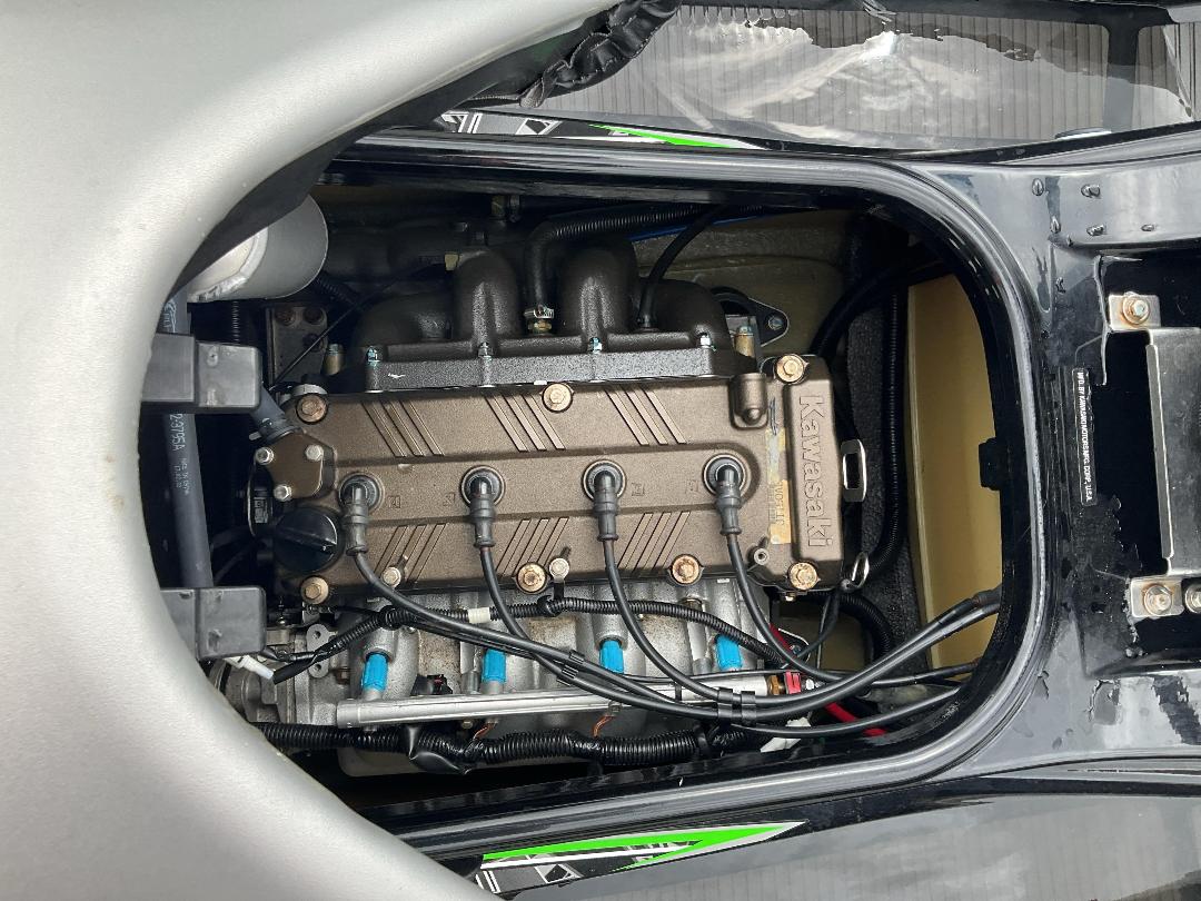 Photo '23' of 175E4 : 2014 Kawasaki Ultra LX Jetski