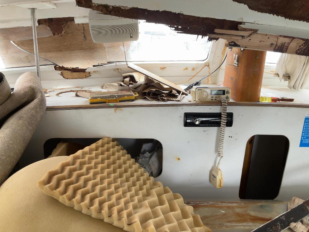 Photo '25' of  1976 Pelin Snowbird Cat Yacht