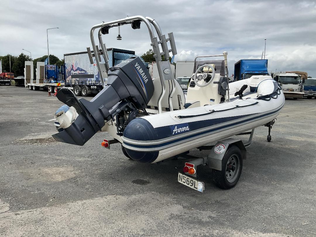 Photo '3' of Aurora Boat with 2009 Voyager Trailer
