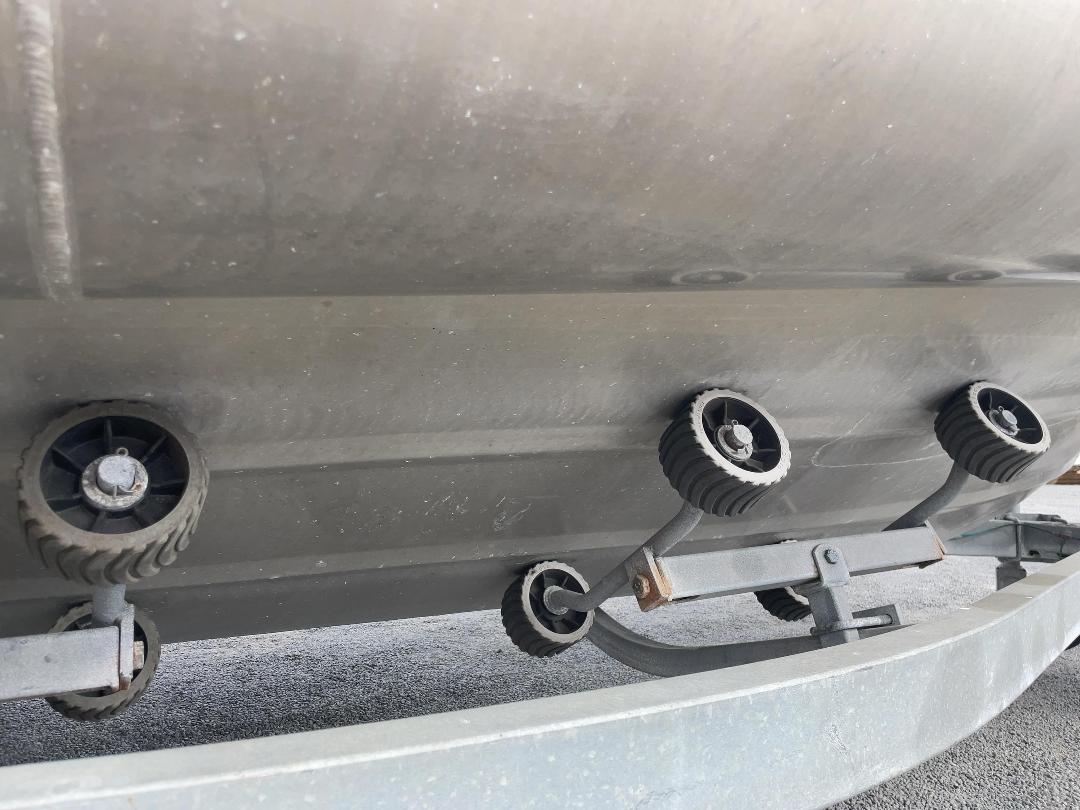 Photo '14' of G115T : 2006 Kiwi Kraft 550