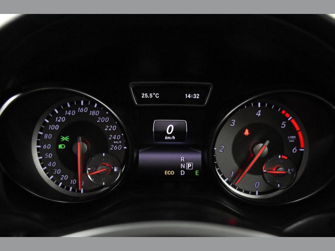 Photo '15' of Mercedes-Benz GLA200 Photo '15' of Mercedes-Benz GLA200