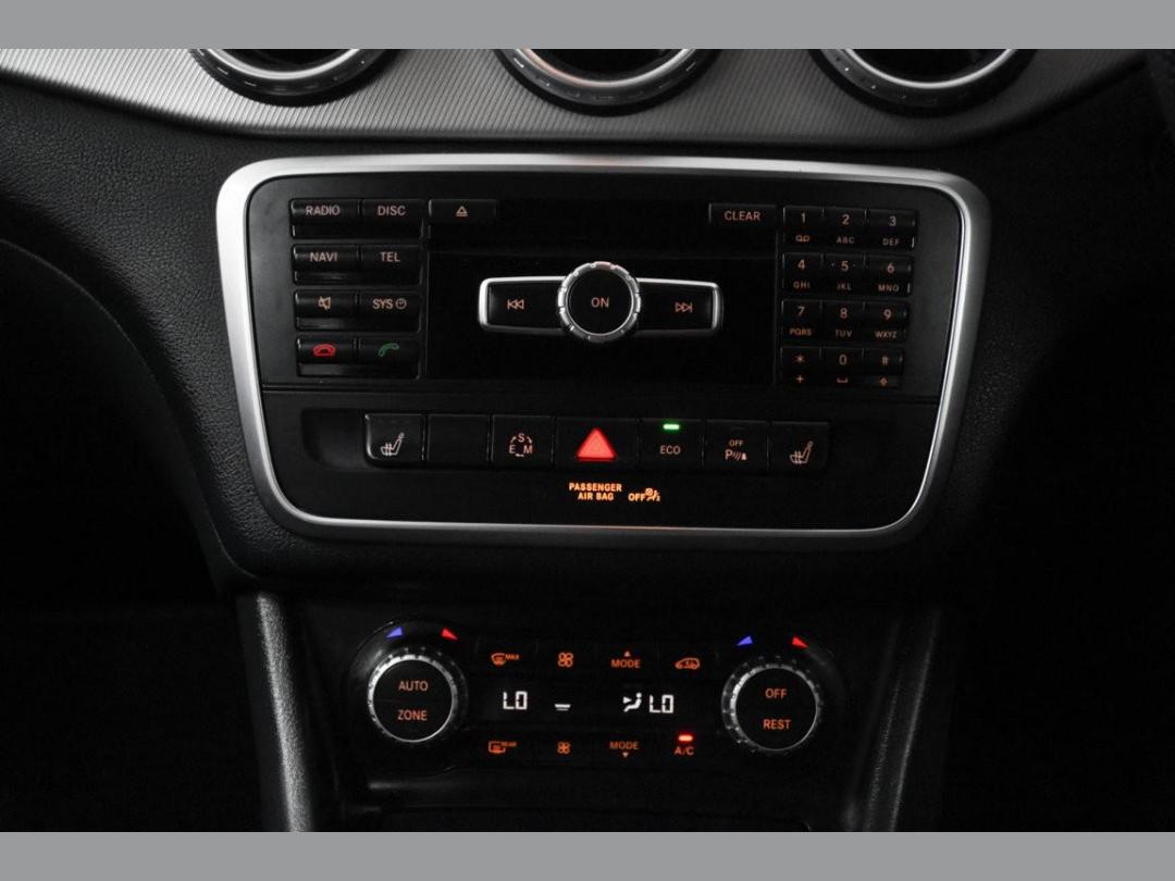 Photo '17' of Mercedes-Benz GLA200 Photo '17' of Mercedes-Benz GLA200