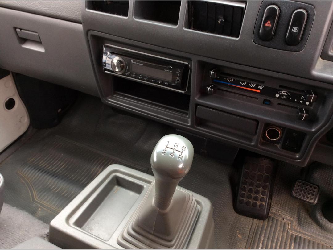 Photo '12' of Mitsubishi Express 2.4 EFI Motorhome Photo '12' of Mitsubishi Express 2.4 EFI Motorhome