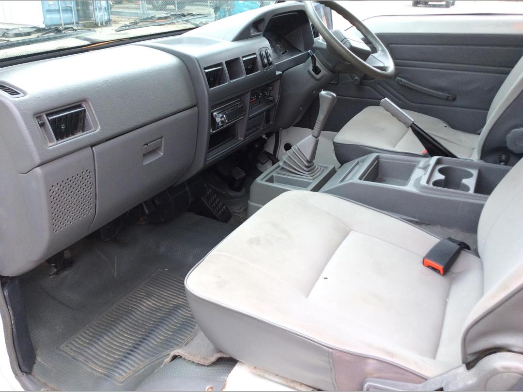 Photo '10' of Mitsubishi Express 2.4 EFI Motorhome Photo '10' of Mitsubishi Express 2.4 EFI Motorhome