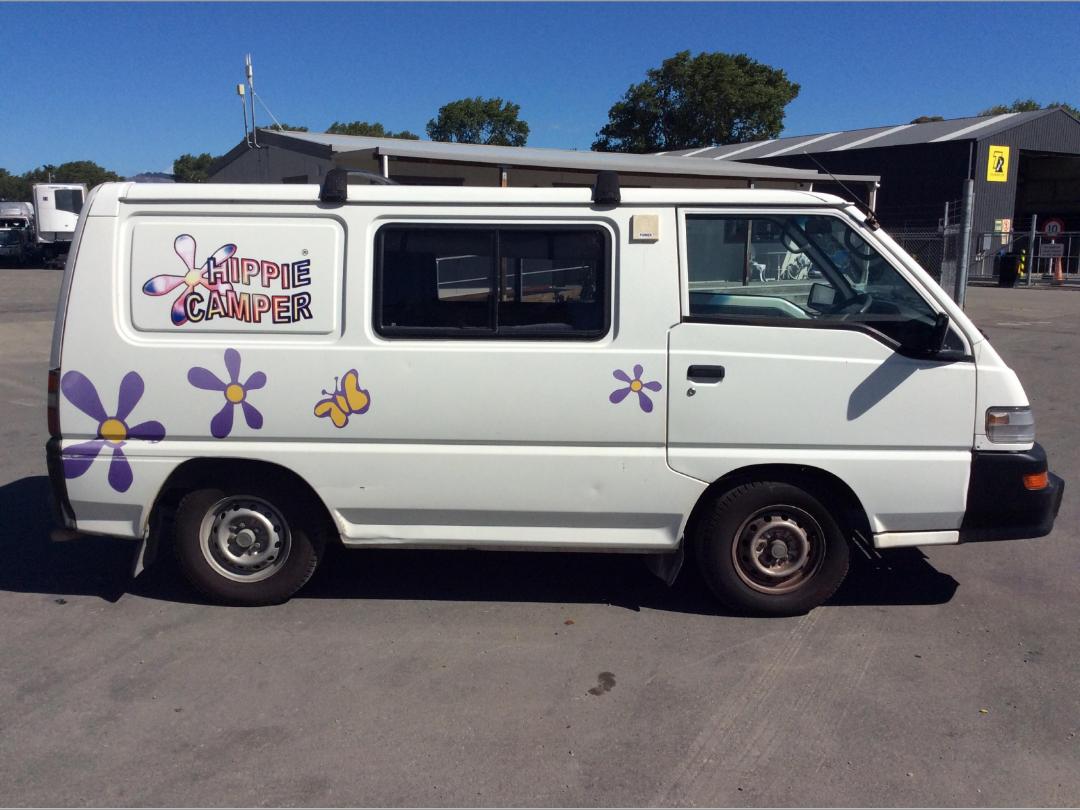 Photo '2' of Mitsubishi Express 2.4 EFI Motorhome Photo '2' of Mitsubishi Express 2.4 EFI Motorhome