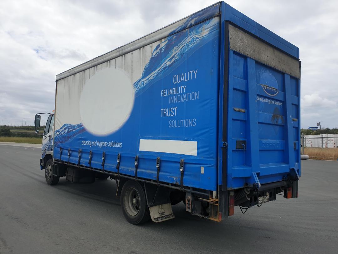 Photo '9' of Mitsubishi Fighter 4X2 6.5 Tonne Curtainsider Photo '9' of Mitsubishi Fighter 4X2 6.5 Tonne Curtainsider